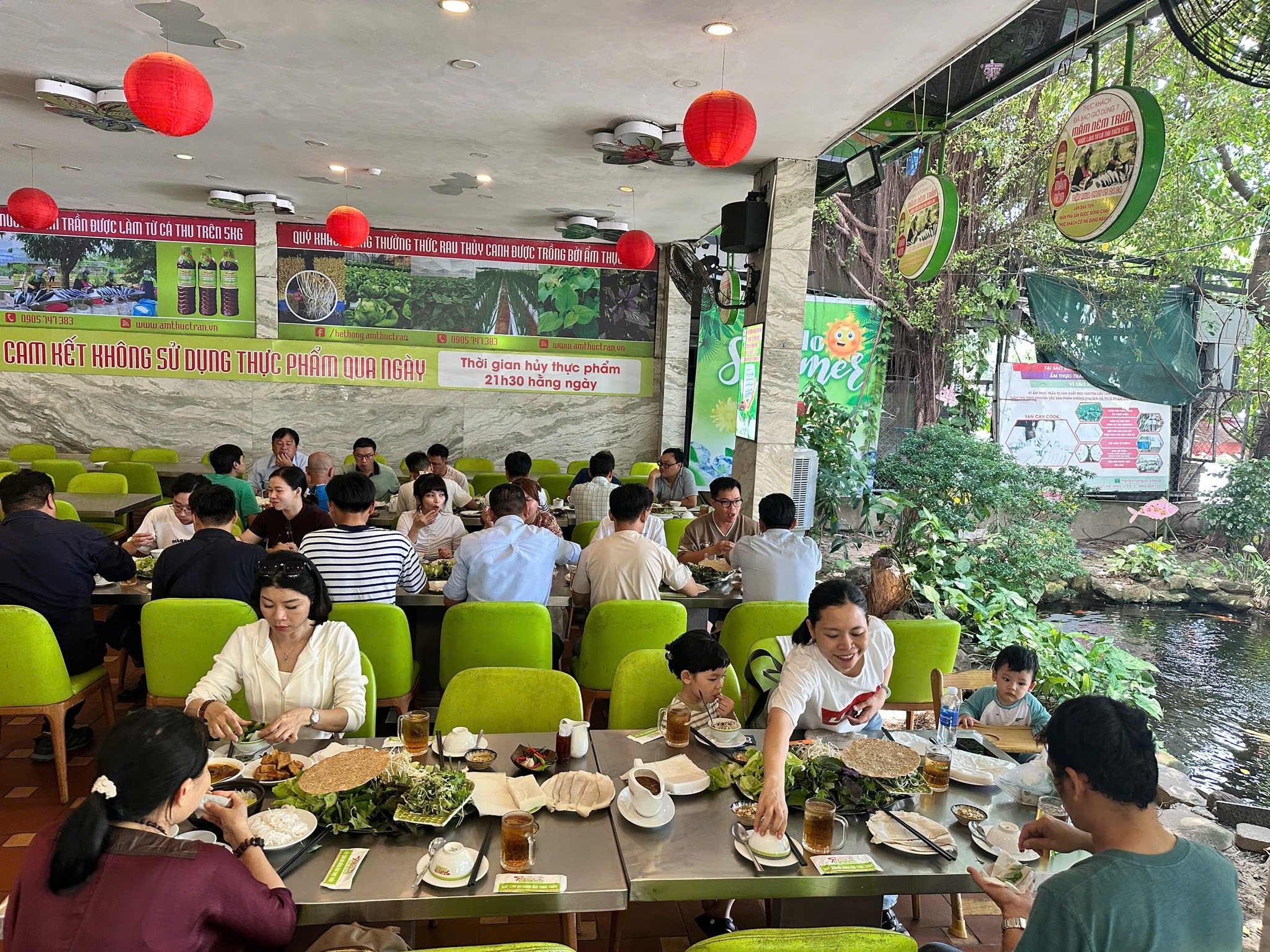 Bí Quyết Cho Một Chuyến Du Lịch Trọn Vẹn: Khám Phá Đà Nẵng Qua Hương Vị Ẩm Thực