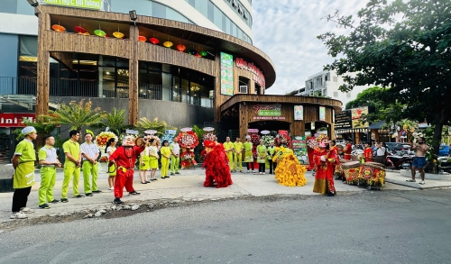 Nhà hàng Ẩm Thực Trần - Nesta biển Mỹ Khê (254 Võ Nguyên Giáp & ngã ba Lâm Hoành)