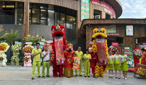 Tưng Bừng Khai Trương Trần Nesta Biển Mỹ Khê – Diện Mạo Mới Của Ẩm Thực Trần